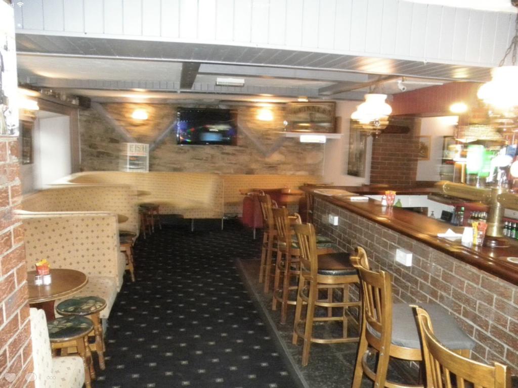 Fitzpatrick's Tavern and Hotel room 5
